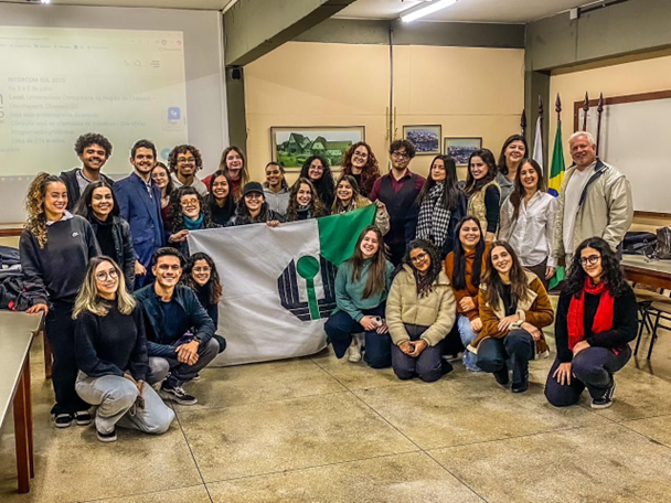 Alunos finalistas da Expocom Sul 2025
